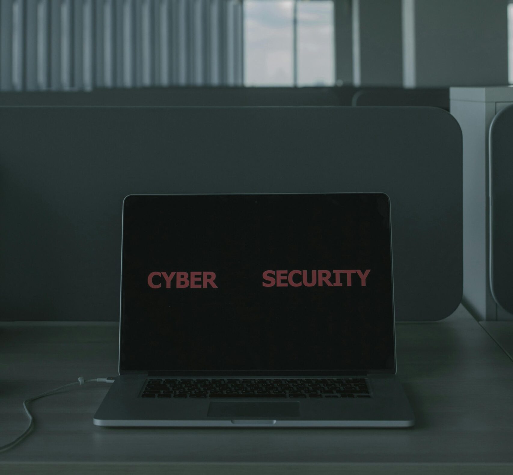 Casos en los que facilitar datos a terceros, Solo en estos casos tu empresa puede facilitar tus datos a terceros, Montes y Asociados Abogados